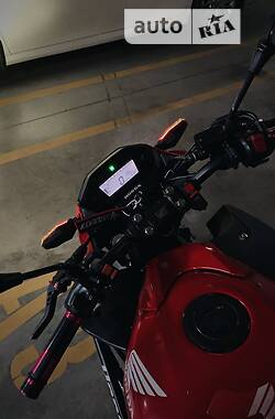Мотоцикл Без обтекателей (Naked bike) Honda CB 300F 2015 в Одессе