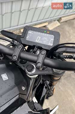 Мотоцикл Без обтекателей (Naked bike) Honda CB 300R 2021 в 