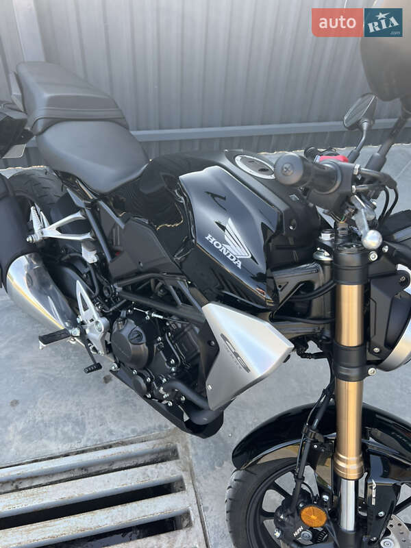Мотоцикл Без обтікачів (Naked bike) Honda CB 300R 2021 в Ватутіному