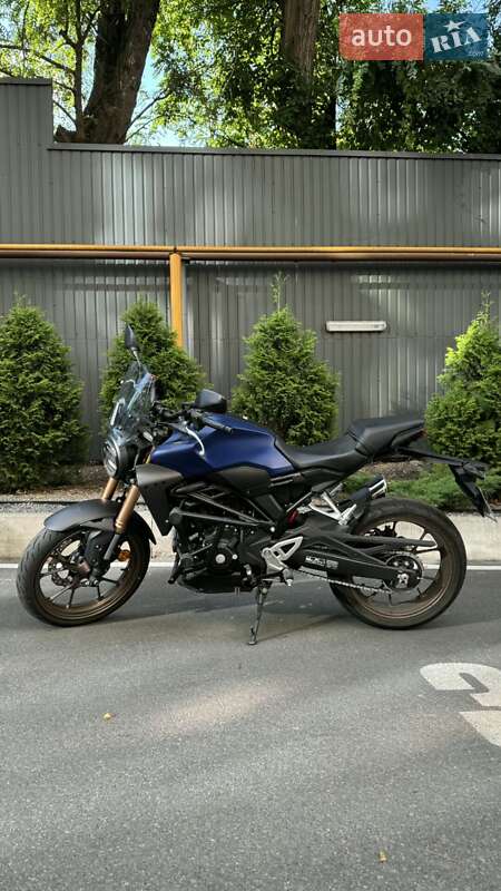 Honda CB 300R 2021
