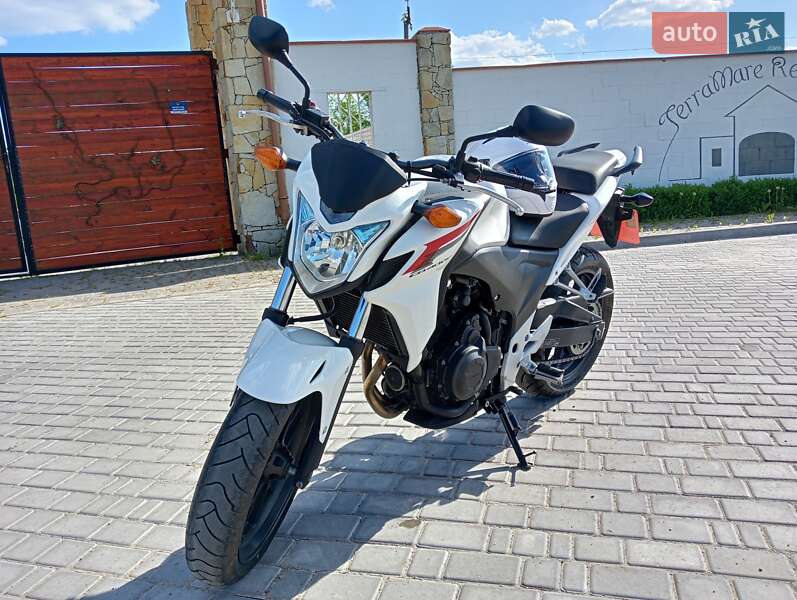 Мотоцикл Без обтекателей (Naked bike) Honda CB 400F 2013 в Виннице