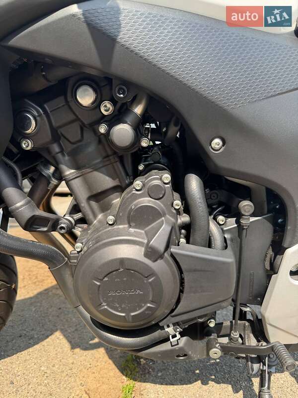 Мотоцикл Без обтекателей (Naked bike) Honda CB 400F 2013 в Киеве