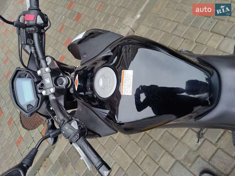 Грузовые мотороллеры, мотоциклы, скутеры, мопеды Honda CB 400F 2013 в Одессе фото 9 Грузовые мотороллеры, мотоциклы, скутеры, мопеды Honda CB 400F 2013 в Одессе