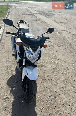 Мотоцикл Без обтекателей (Naked bike) Honda CB 400SF 2013 в 