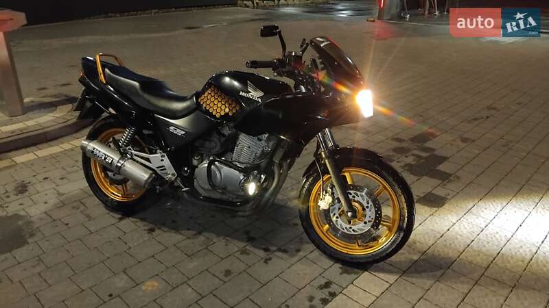 Мотоцикл Супермото (Motard) Honda CB 500 2000 в Долине