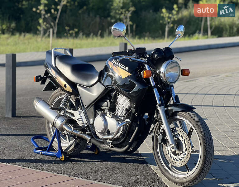Мотоцикл Без обтекателей (Naked bike) Honda CB 500 1996 в 