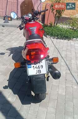 Мотоцикл Без обтекателей (Naked bike) Honda CB 500 1999 в 