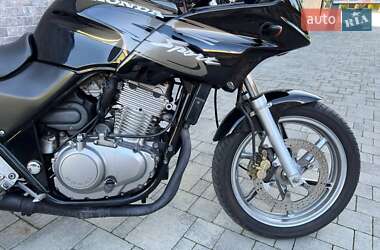 Мотоцикл Классик Honda CB 500 2000 в 