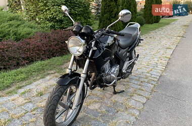 Мотоцикл Без обтекателей (Naked bike) Honda CB 500 1997 в 