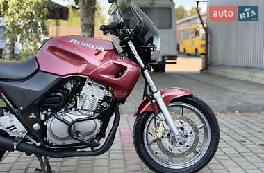 Мотоцикл Без обтекателей (Naked bike) Honda CB 500 1997 в 