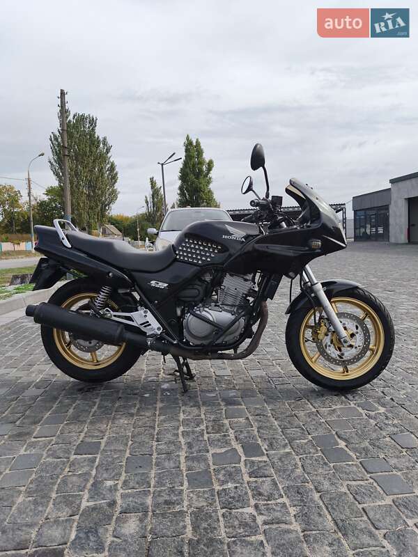 Мотоцикл Многоцелевой (All-round) Honda CB 500 2001 в Каменском