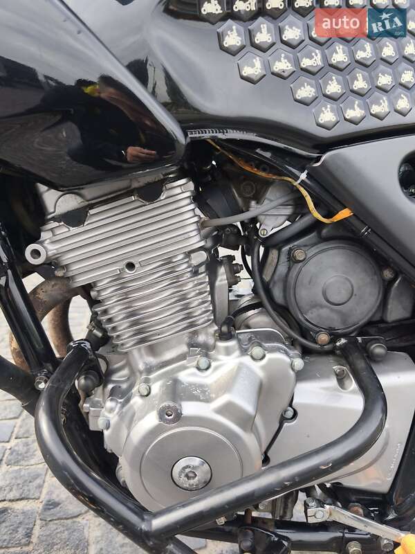 Мотоцикл Многоцелевой (All-round) Honda CB 500 2001 в Каменском