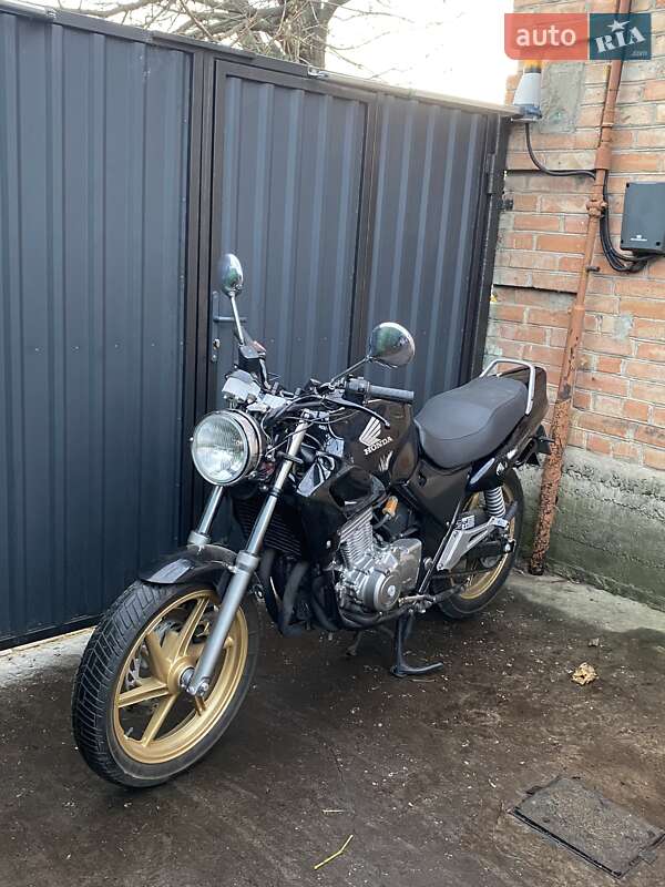 Мотоцикл Без обтекателей (Naked bike) Honda CB 500 2002 в Кропивницком