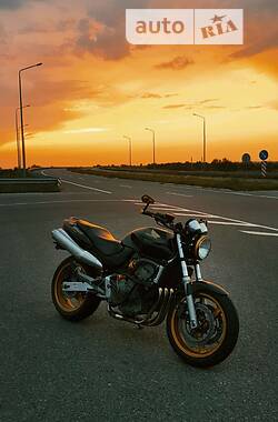 Мотоцикл Классік Honda CB 600F Hornet 2001 в Петриківці