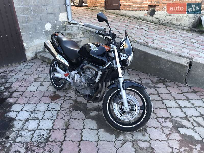 Мотоцикл Без обтекателей (Naked bike) Honda CB 600F Hornet 2000 в 