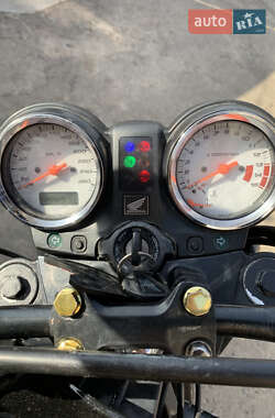 Мотоцикл Классик Honda CB 600F Hornet 2003 в 