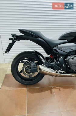 Мотоцикл Без обтікачів (Naked bike) Honda CB 600F Hornet 2010 в 