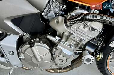 Мотоцикл Без обтекателей (Naked bike) Honda CB 600F Hornet 2006 в 