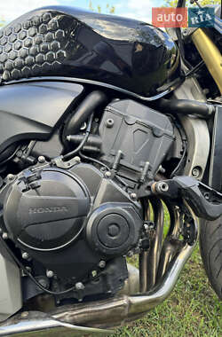 Мотоцикл Без обтекателей (Naked bike) Honda CB 600F Hornet 2007 в 
