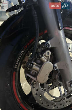 Мотоцикл Без обтекателей (Naked bike) Honda CB 600F Hornet 1999 в 