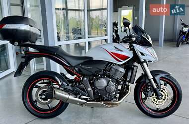 Мотоцикл Без обтекателей (Naked bike) Honda CB 600F Hornet 2010 в 