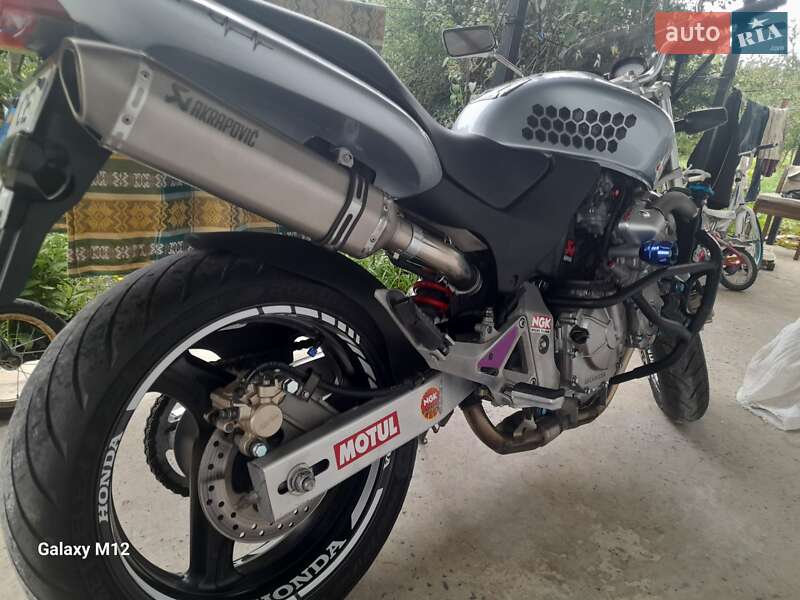 Мотоцикл Без обтекателей (Naked bike) Honda CB 600F Hornet 1998 в Черновцах