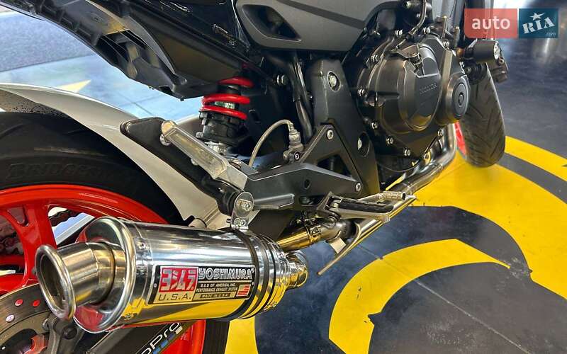 Мотоцикл Без обтекателей (Naked bike) Honda CB 600F Hornet 2009 в Черновцах