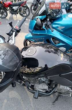 Мотоцикл Без обтекателей (Naked bike) Honda CB 600F Hornet 2000 в 