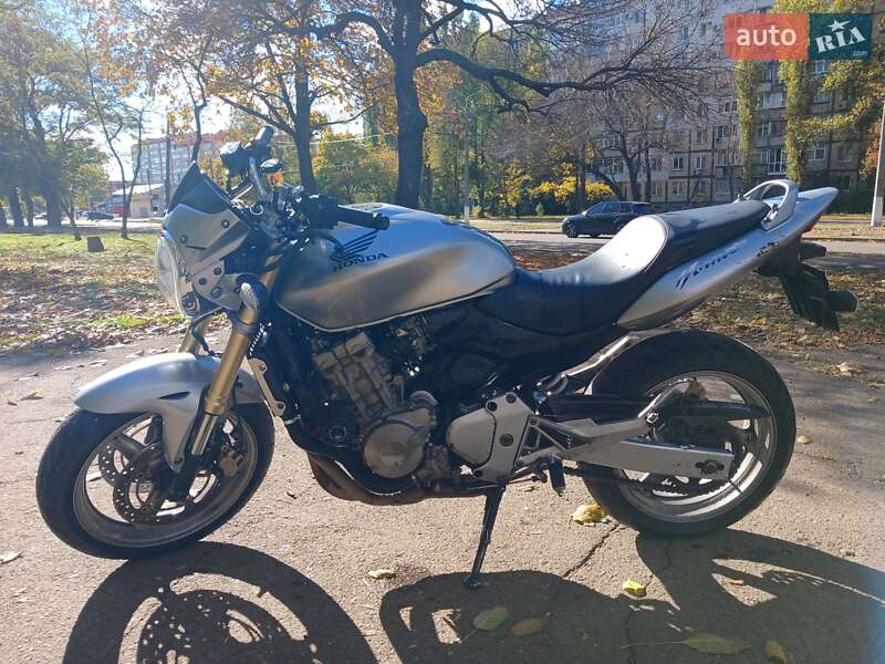Мотоцикл Без обтекателей (Naked bike) Honda CB 600F Hornet 2005 в 