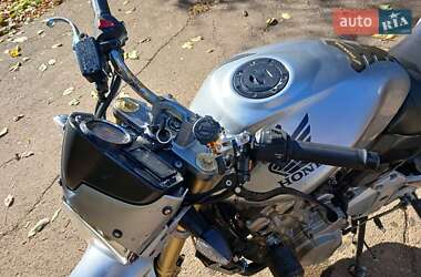 Мотоцикл Без обтекателей (Naked bike) Honda CB 600F Hornet 2005 в 