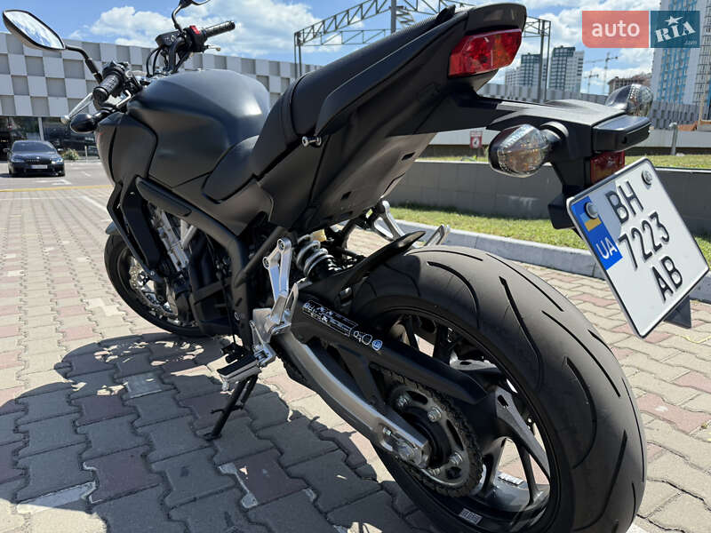 Мотоцикл Без обтікачів (Naked bike) Honda CB 650F 2014 в Одесі
