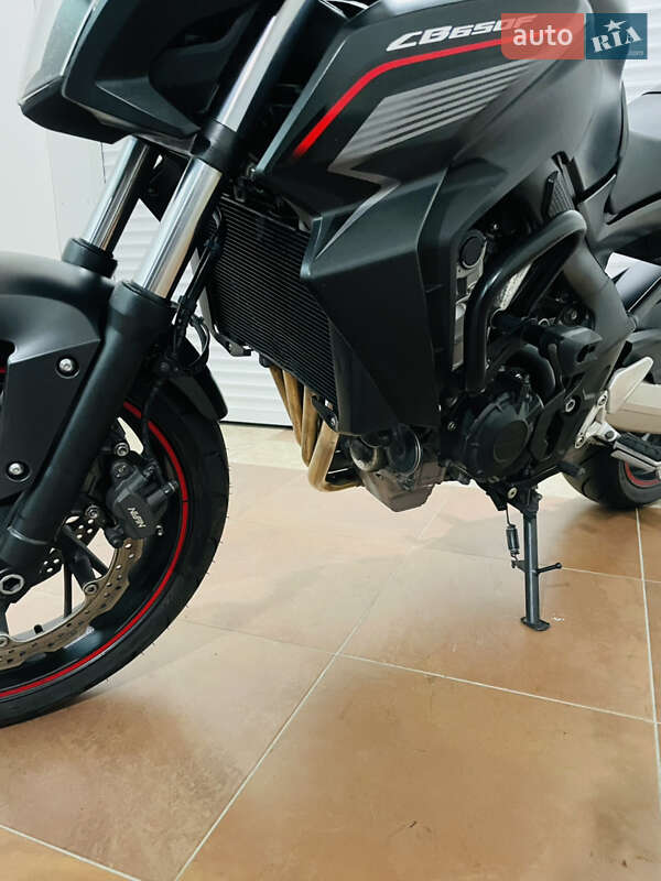 Мотоцикл Без обтекателей (Naked bike) Honda CB 650F 2014 в Киеве