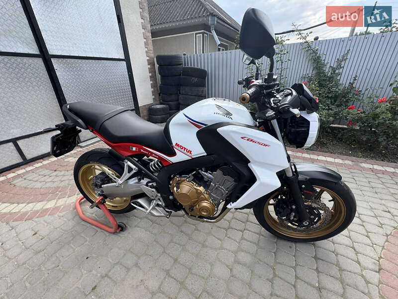 Мотоцикл Без обтекателей (Naked bike) Honda CB 650F 2015 в Хотине