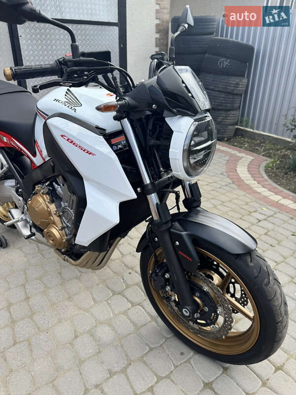 Мотоцикл Без обтекателей (Naked bike) Honda CB 650F 2015 в Хотине