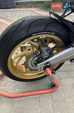 Мотоцикл Без обтекателей (Naked bike) Honda CB 650F 2015 в 
