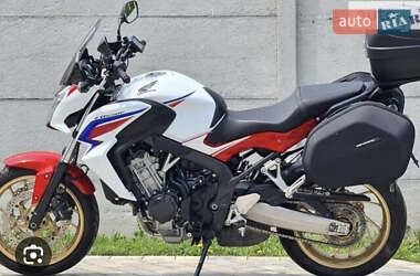 Мотоцикл Спорт-туризм Honda CB 650F 2015 в 