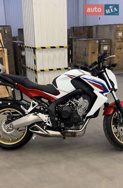Мотоцикл Спорт-туризм Honda CB 650F 2015 в 