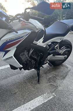 Мотоцикл Без обтекателей (Naked bike) Honda CB 650F 2015 в 