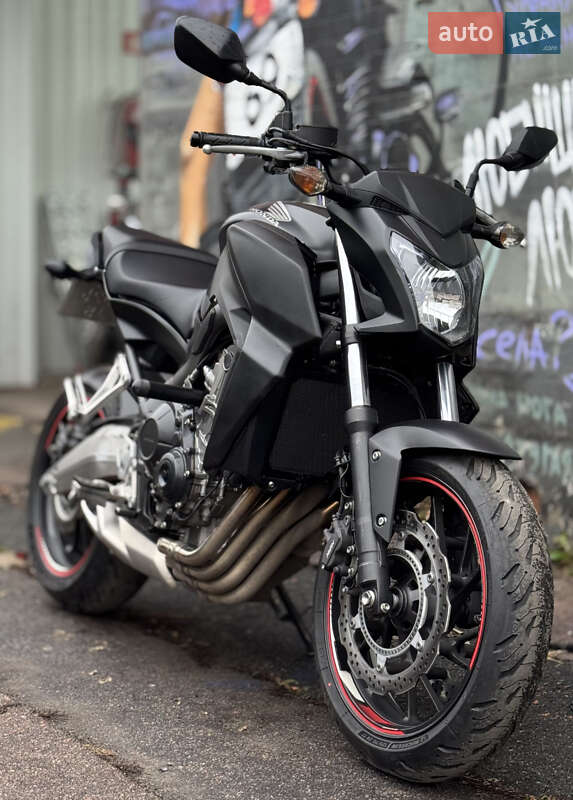 Мотоцикл Без обтекателей (Naked bike) Honda CB 650F 2014 в Киеве фото 2 Мотоцикл Без обтекателей (Naked bike) Honda CB 650F 2014 в Киеве