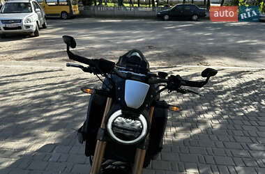 Мотоцикл Без обтекателей (Naked bike) Honda CB 650R 2023 в 