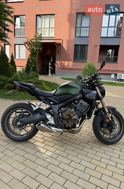 Мотоцикл Без обтекателей (Naked bike) Honda CB 650R 2024 в 