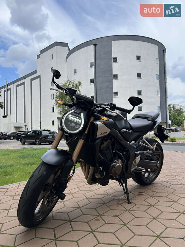 Honda CB 650R 2024