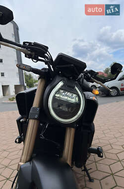 Мотоцикл Без обтекателей (Naked bike) Honda CB 650R 2024 в 