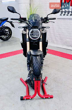 Спортбайк Honda CB 650R 2019 в 