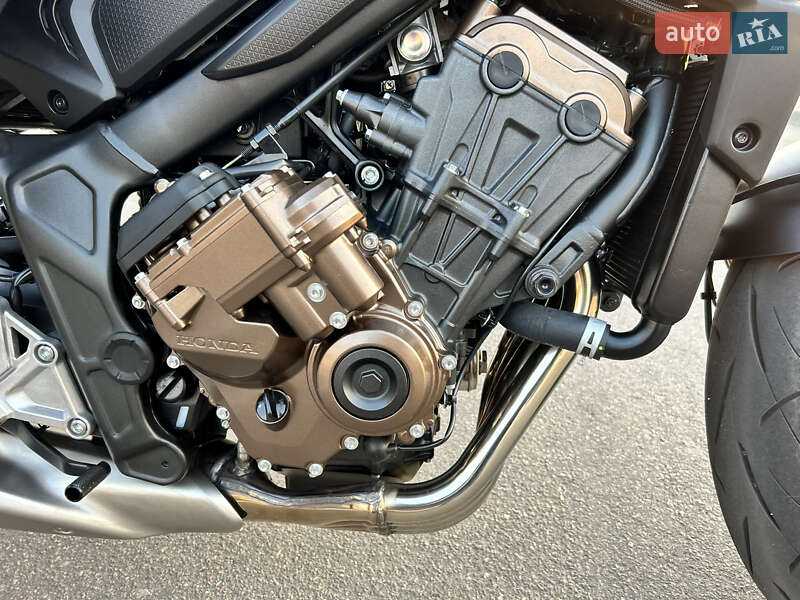 Мотоцикл Без обтекателей (Naked bike) Honda CB 650R 2024 в Первомайске