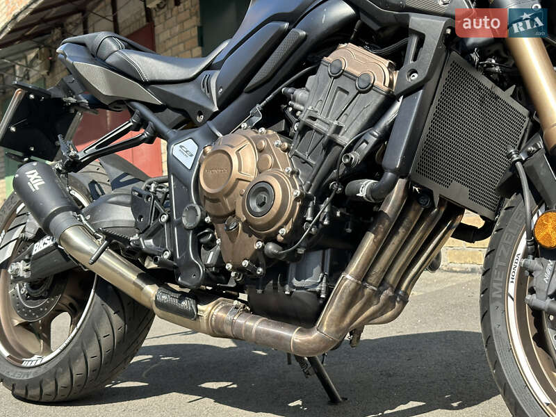 Мотоцикл Без обтекателей (Naked bike) Honda CB 650R 2020 в Киеве