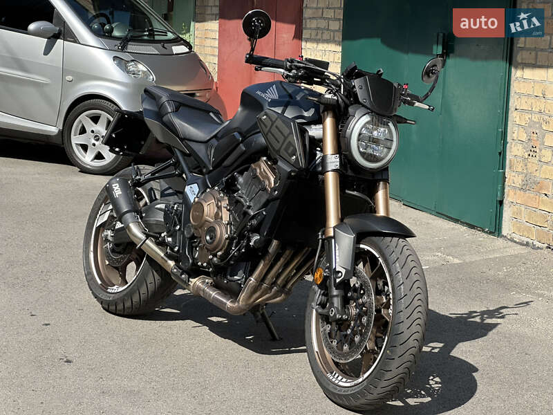 Мотоцикл Без обтекателей (Naked bike) Honda CB 650R 2020 в Киеве