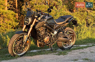 Мотоцикл Без обтекателей (Naked bike) Honda CB 650R 2020 в Киеве