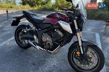 Мотоцикл Без обтекателей (Naked bike) Honda CB 650R 2020 в 