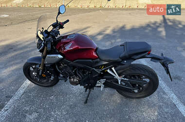 Мотоцикл Без обтекателей (Naked bike) Honda CB 650R 2020 в 